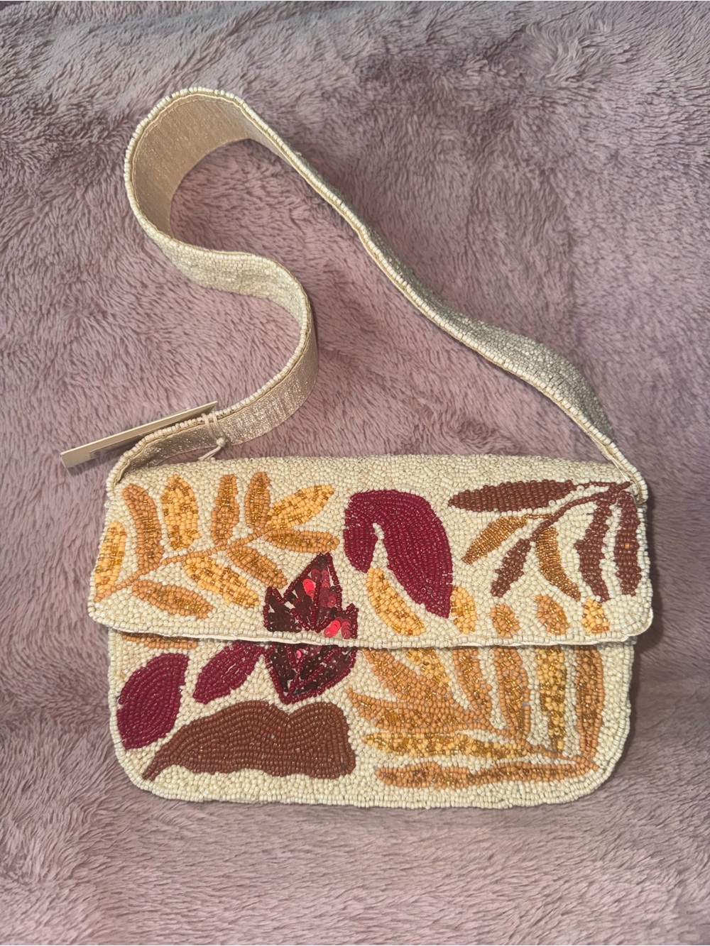 🍁 Viral SOL and MerBeaded Leaf-Pattern Shoulder Bag in Cream, Gold and Burgundy